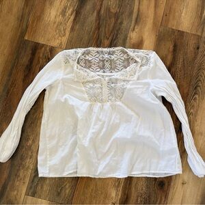 Old Navy Cream Lace Accent Blouse